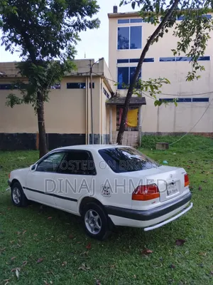 Toyota Corolla Sedan Automatic 1998 White