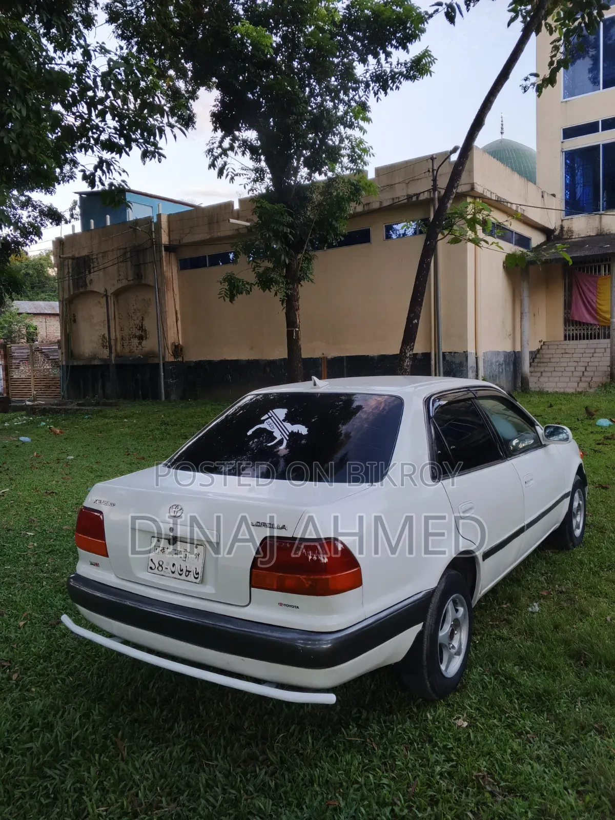 Toyota Corolla Sedan Automatic 1998 White