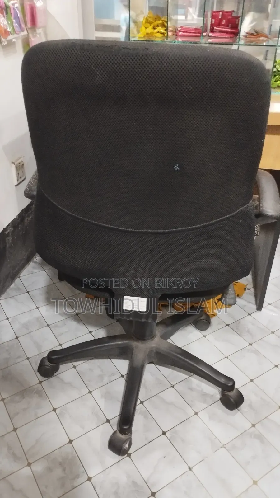 চেয়ার বিক্রয়