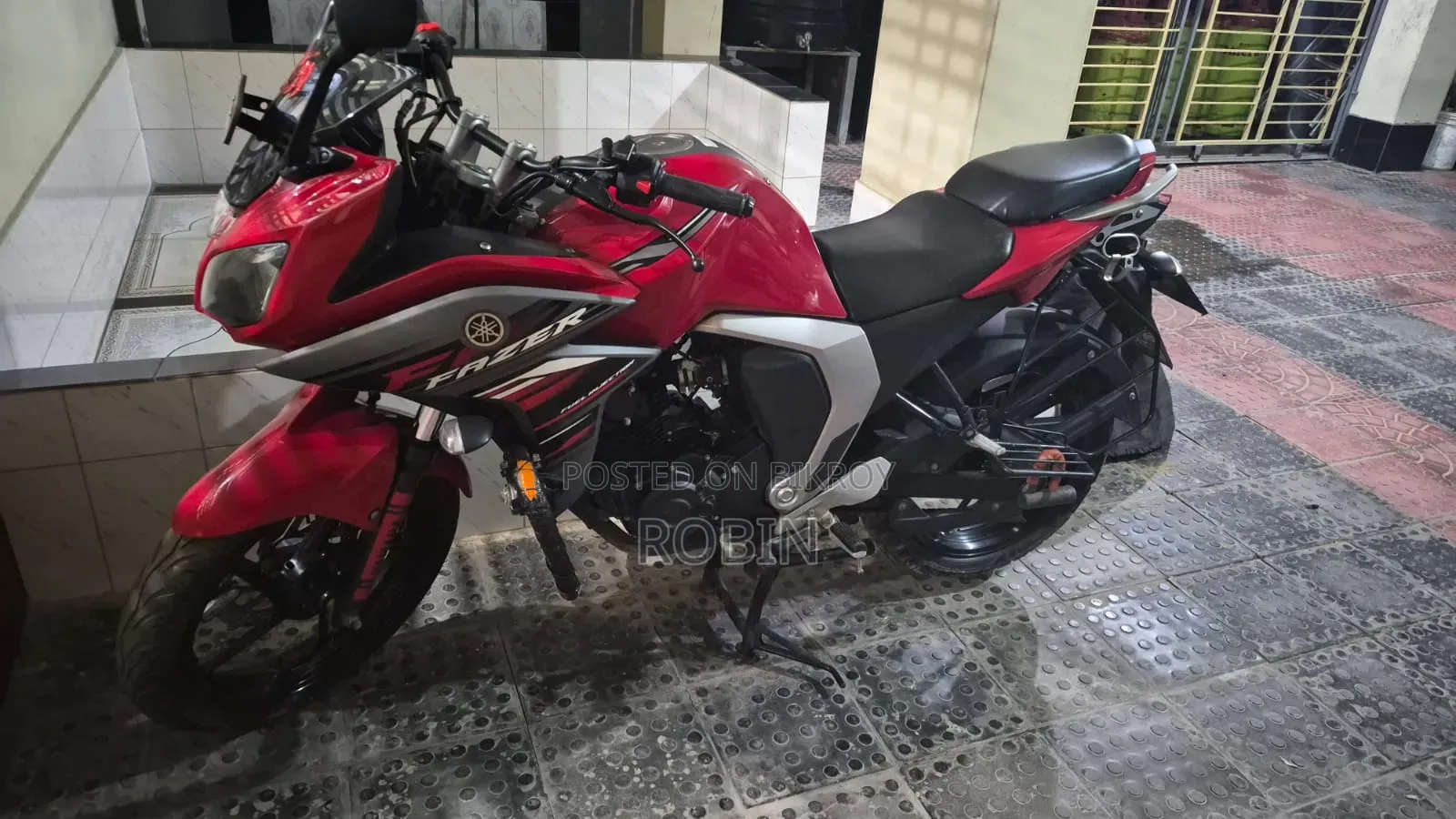 Yamaha Fazer FI V2 2022 Red