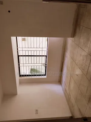 গুলশান ২ এ ২৮০০ বর্গফুটের অফিস স্পেস ভাড়া