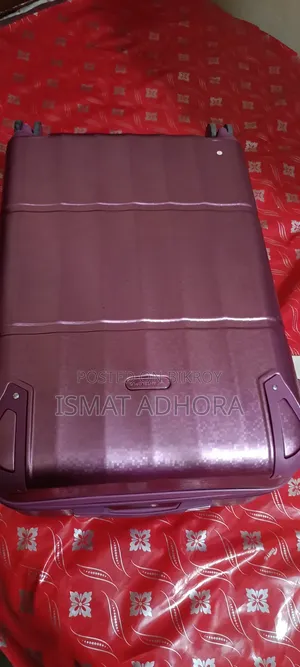 A good luggage. Brought some products from Dubai, completely brand new