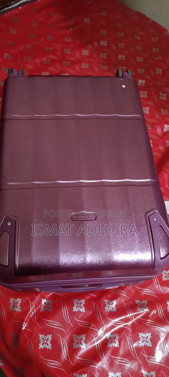 A good luggage. Brought some products from Dubai, completely brand new
