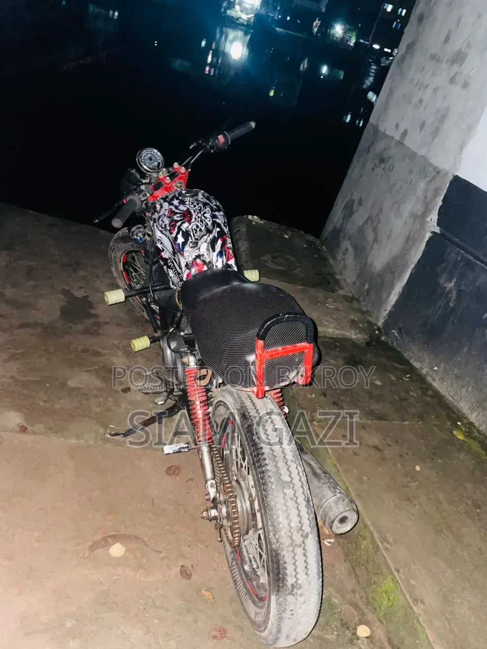 নতুন টিভিএস মেট্রো ২০১৭ কালো