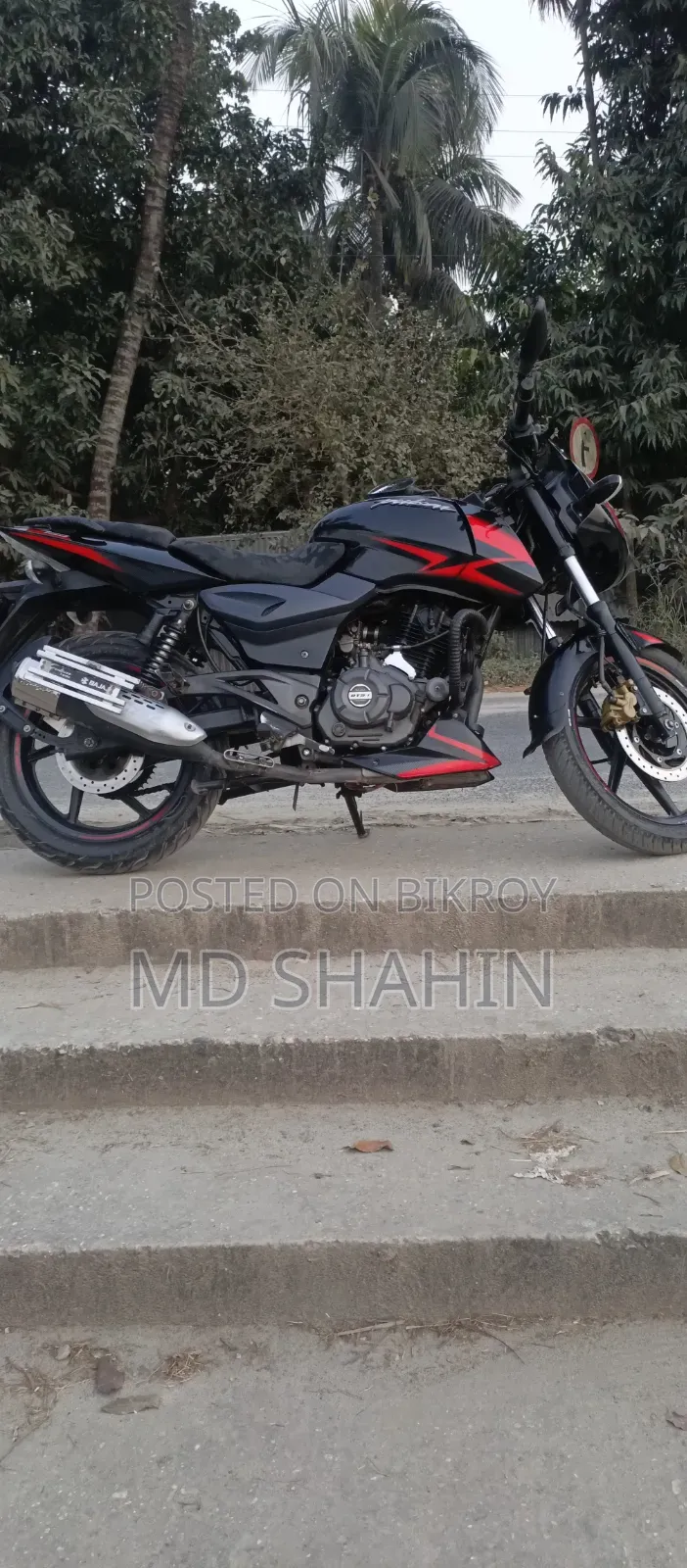 Bajaj Pulsar 150 2019 Red
