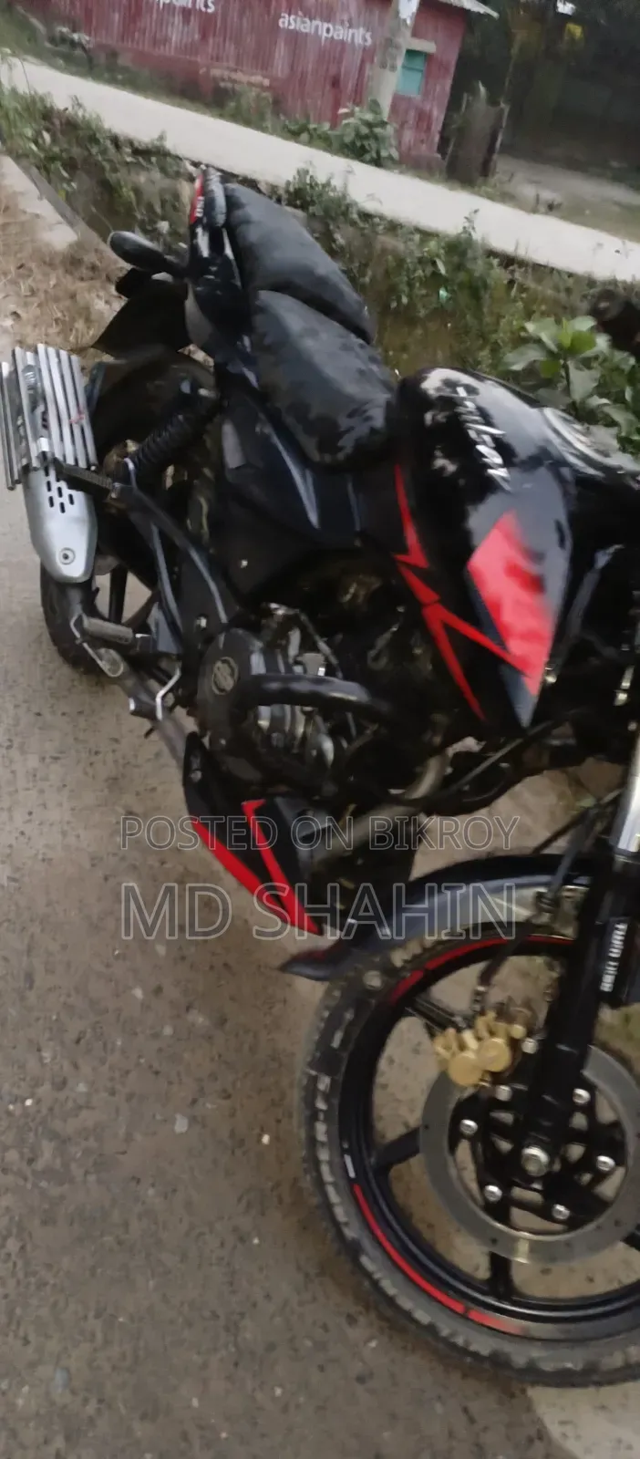 Bajaj Pulsar 150 2019 Red