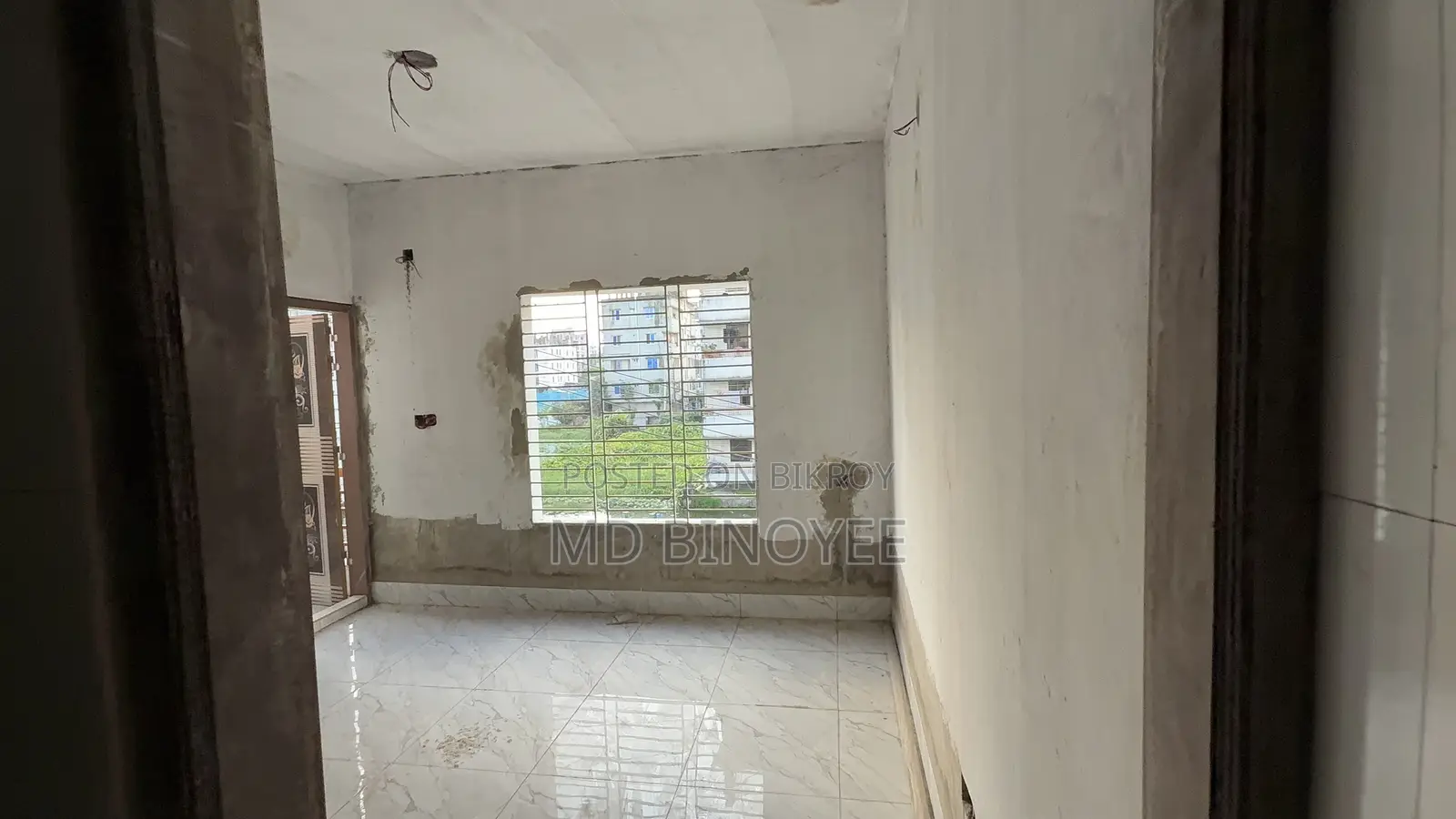 ডেমরায় বিক্রির জন্য আসবাবপত্রসহ ৩-বেডরুমের অ্যাপার্টমেন্ট