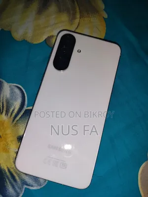 স্যামসাং গ্যালাক্সি এ৫৬ ১২৮ জিবি হোয়াইট
