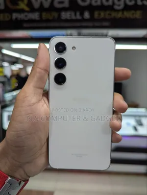 স্যামসাং গ্যালাক্সি এস২৩ ২৫৬ জিবি গোল্ড