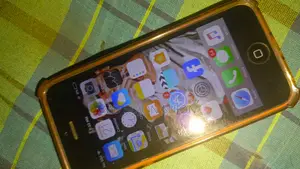 অ্যাপল আইফোন ৫সি ৮ জিবি রেড