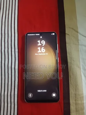 স্যামসাং গ্যালাক্সি এস২৩ ১২৮ জিবি হোয়াইট