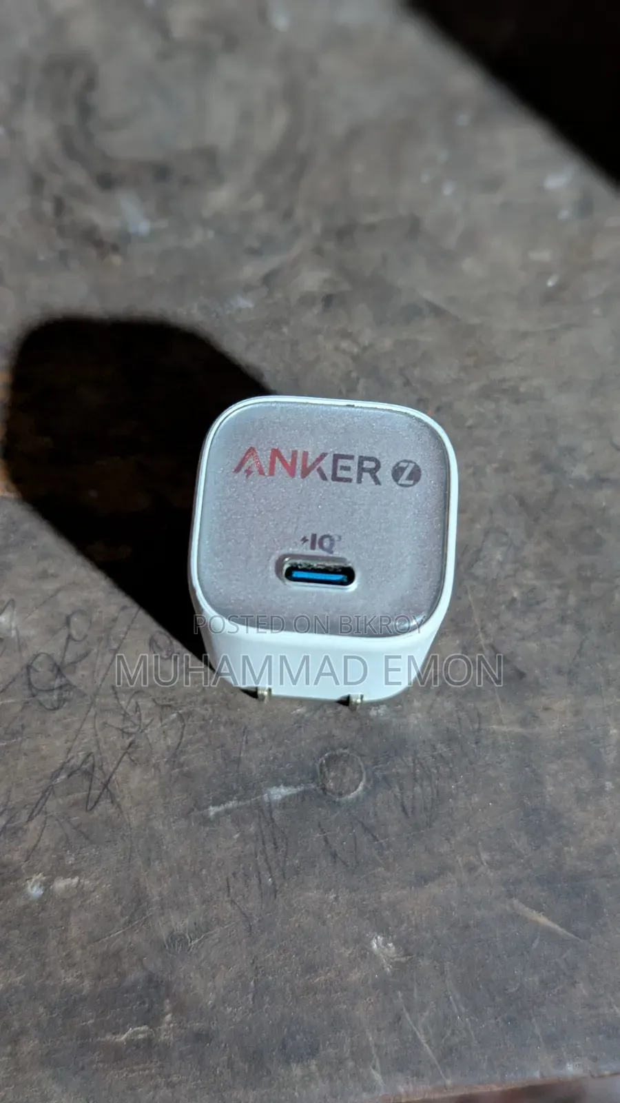 আঙ্কার চার্জার ৩০ডব্লিউ অনেক ভালো মানের একটা চার্জার মিনিটে ২% চার্জ হয়