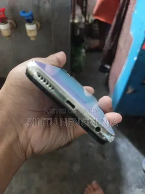 Vivo Y17 64 GB Purple