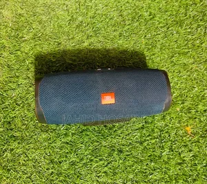 জেবিএল চার্জ ৪