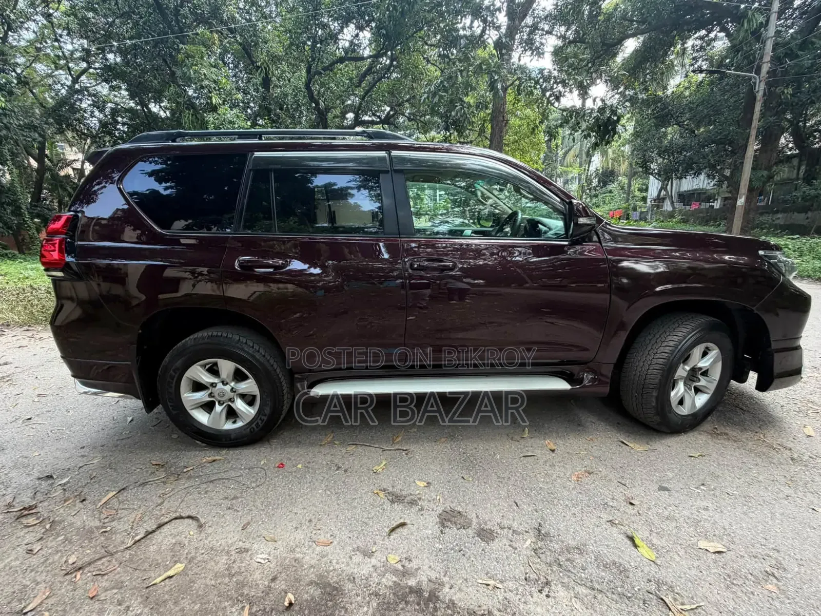Toyota Land Cruiser Prado 2.7 i 2011 Maroon