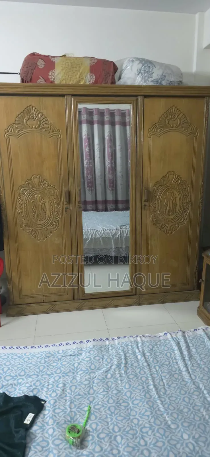 Women Almirah (Teak Wood)