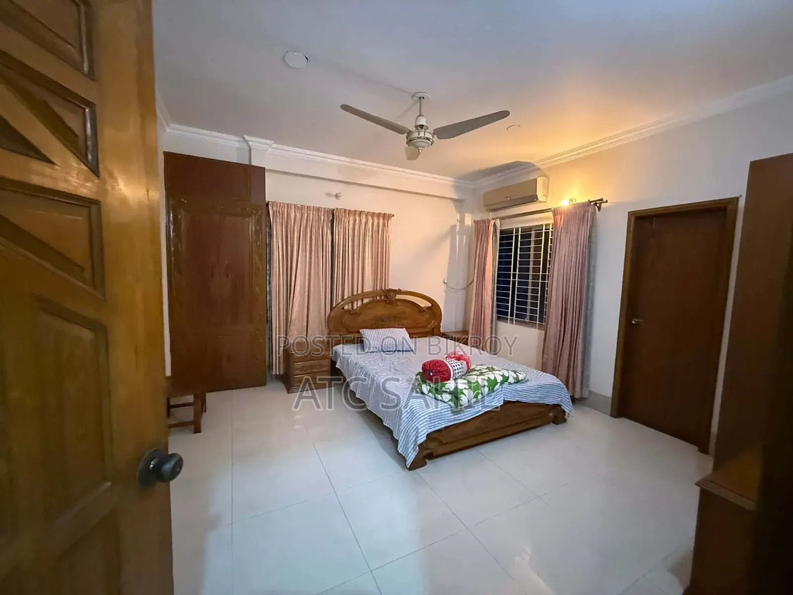 গুলশানে ৬ বেডরুমের ডুপ্লেক্স বিক্রয়ের জন্য