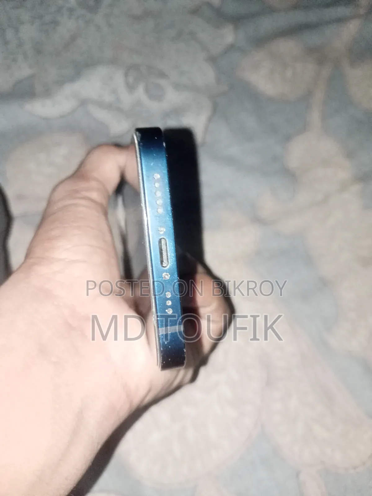 New Apple iPhone 12 64 GB Blue