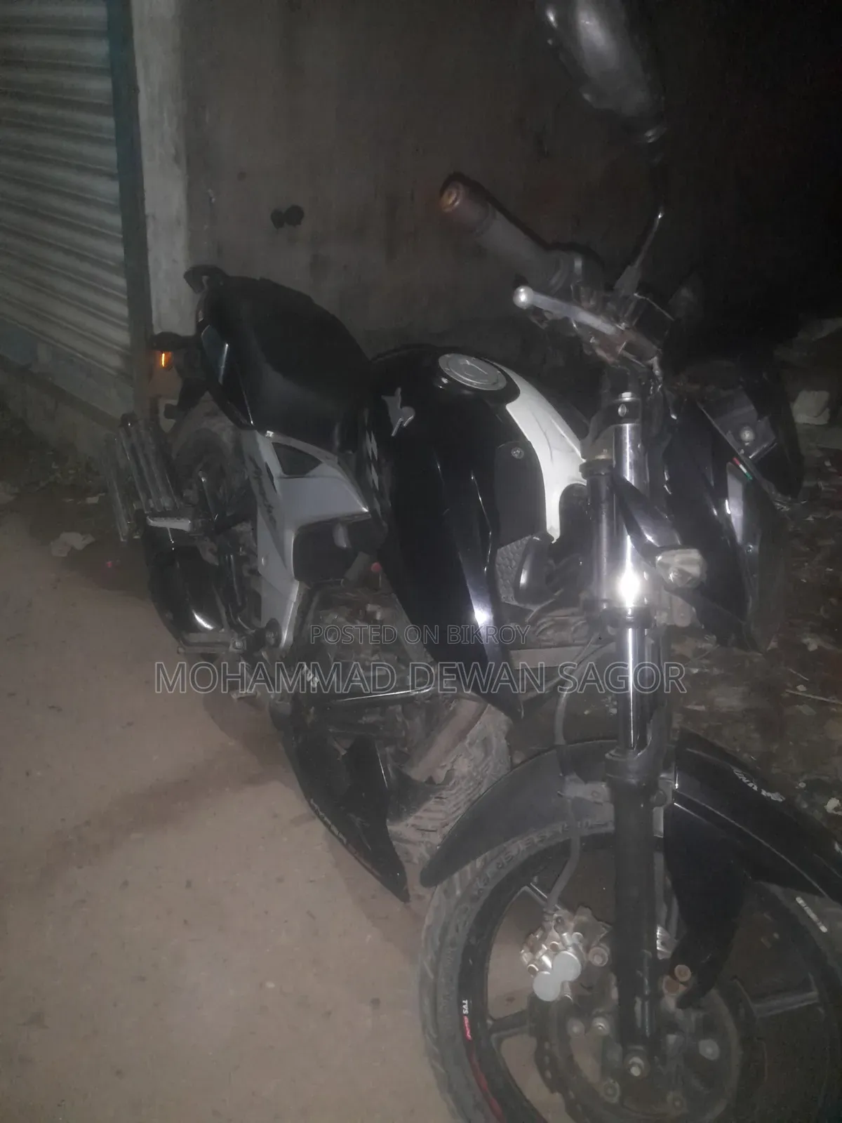 TVS Apache RTR 160 4V 2019 Black