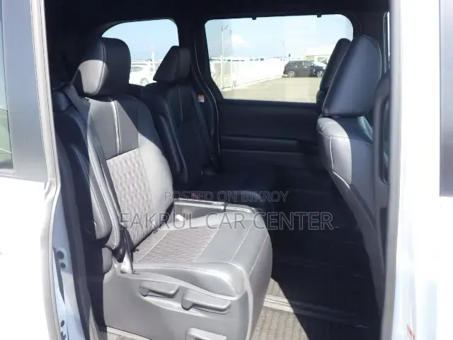 New Toyota Noah 2023 White