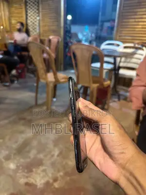 অ্যাপল আইফোন এক্স ২৫৬ জিবি ব্ল্যাক