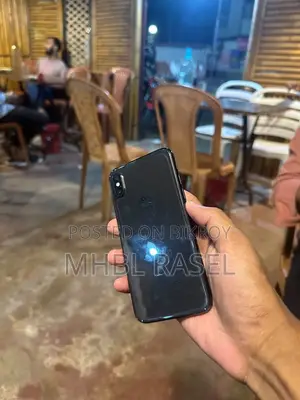 অ্যাপল আইফোন এক্স ২৫৬ জিবি ব্ল্যাক