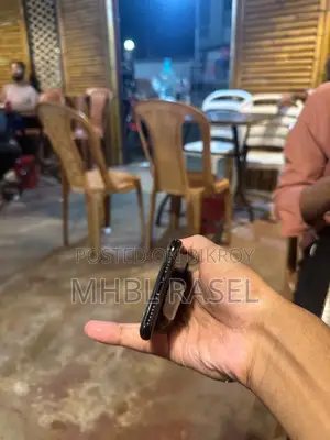 অ্যাপল আইফোন এক্স ২৫৬ জিবি ব্ল্যাক