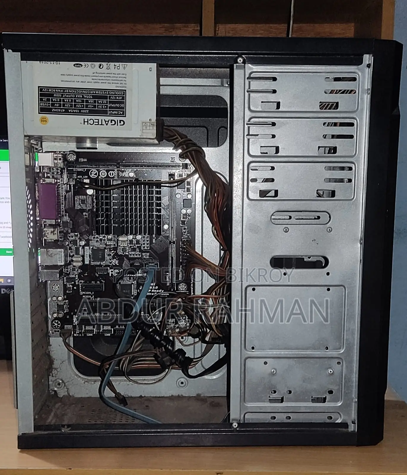 Desktop Computer Gigabyte 4GB Intel Celeron HDD 320GB