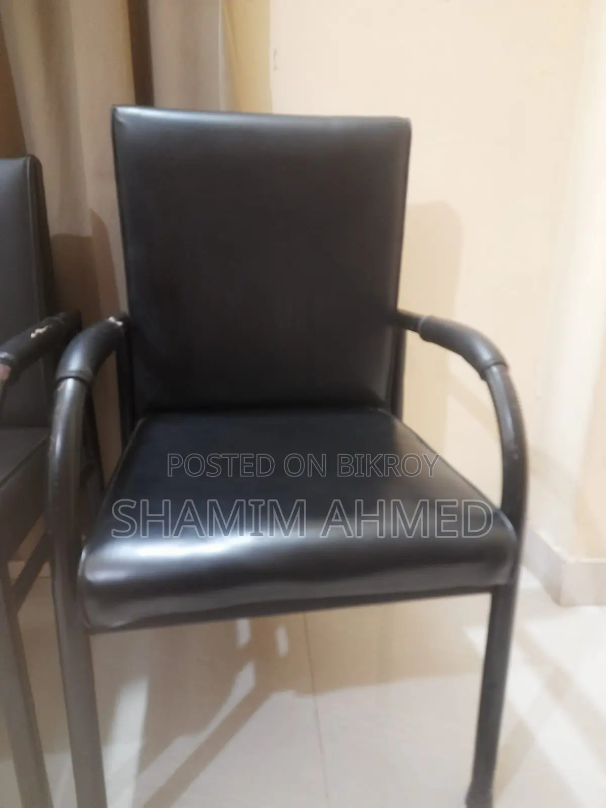 2 Chairs
