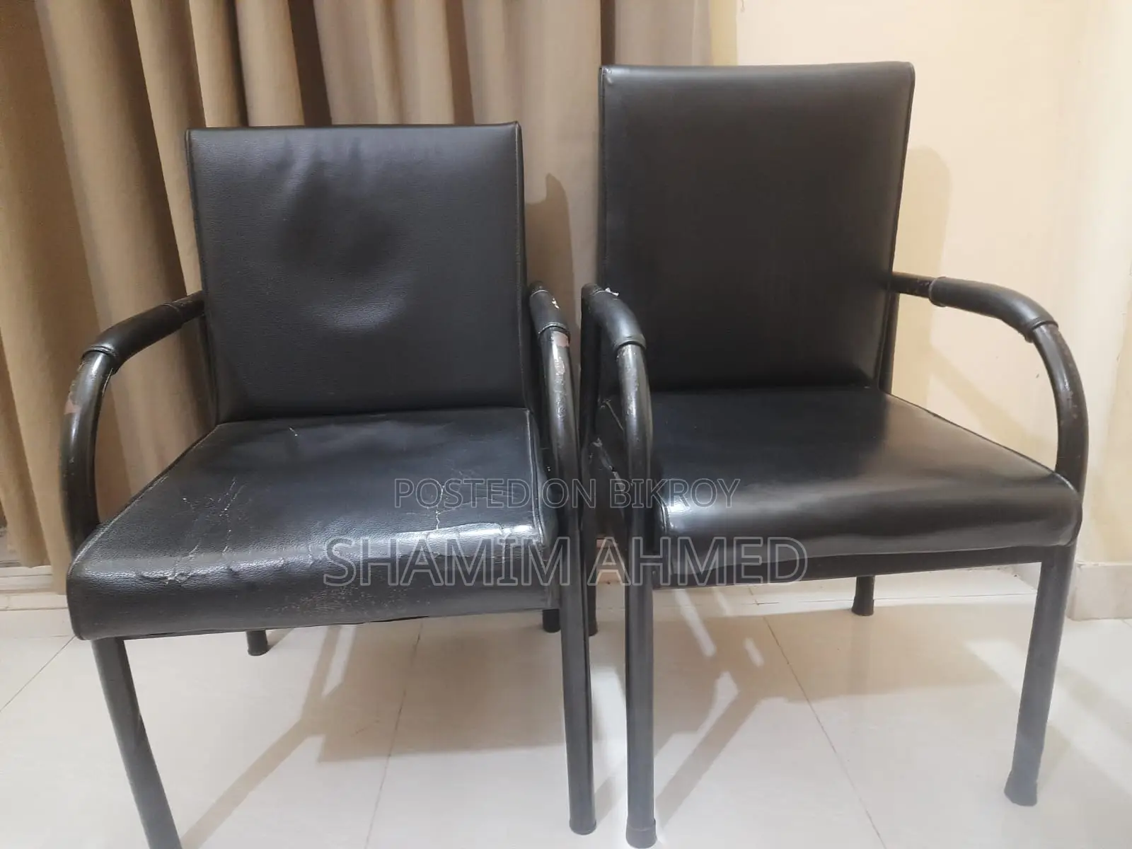 2 Chairs