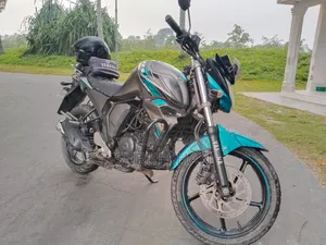 Yamaha FZ 2017 Gray