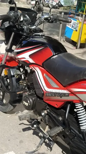 TVS Metro Plus 2022 Red