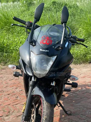 সুজুকি জিক্সার এসএফ ২০২০ কালো
