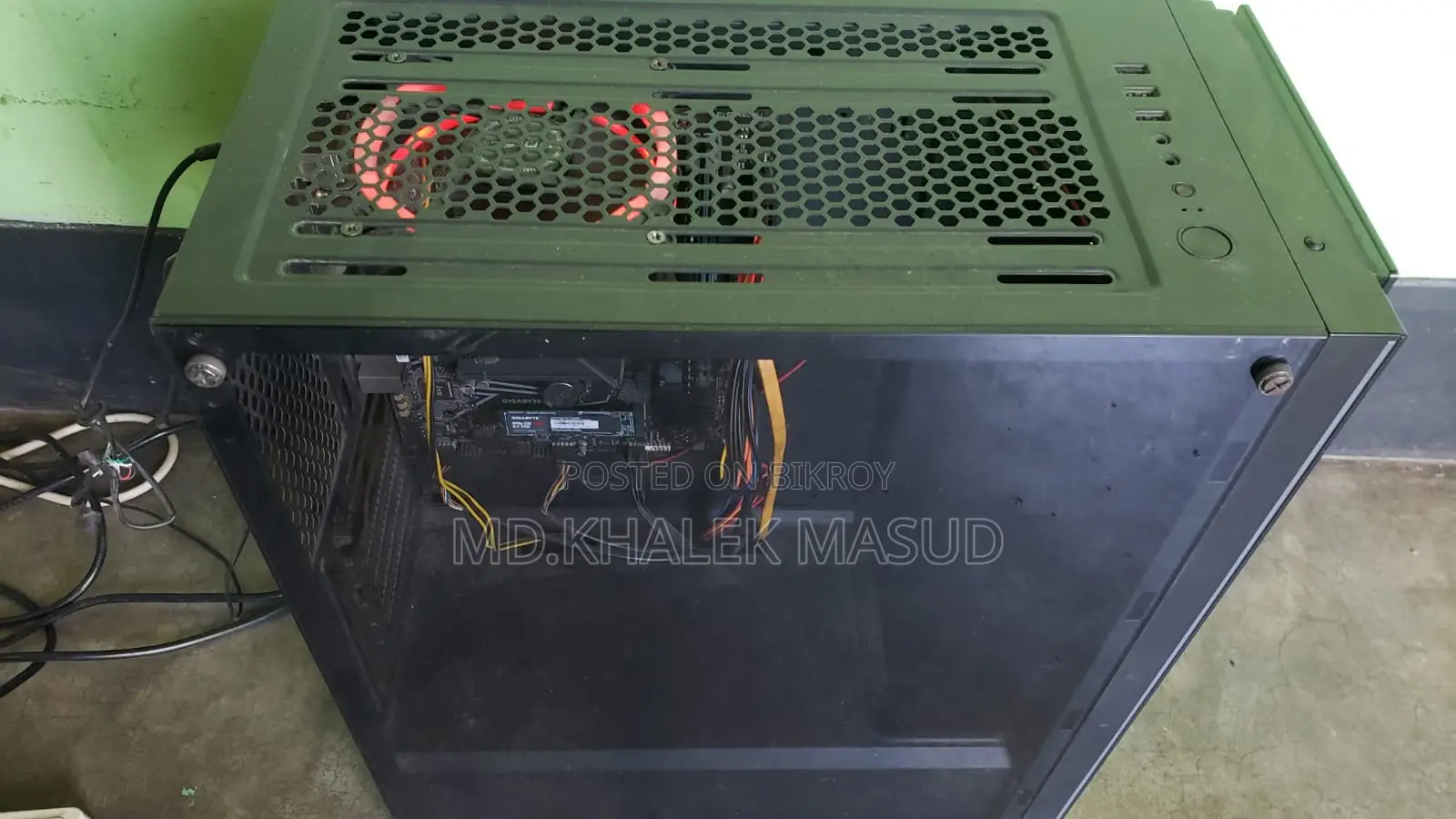 Desktop Computer Gigabyte GB-BKi5T2-7200 8GB Intel Core i5 HDD+SSD 1T