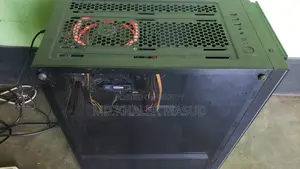 Desktop Computer Gigabyte GB-BKi5T2-7200 8GB Intel Core i5 HDD+SSD 1T