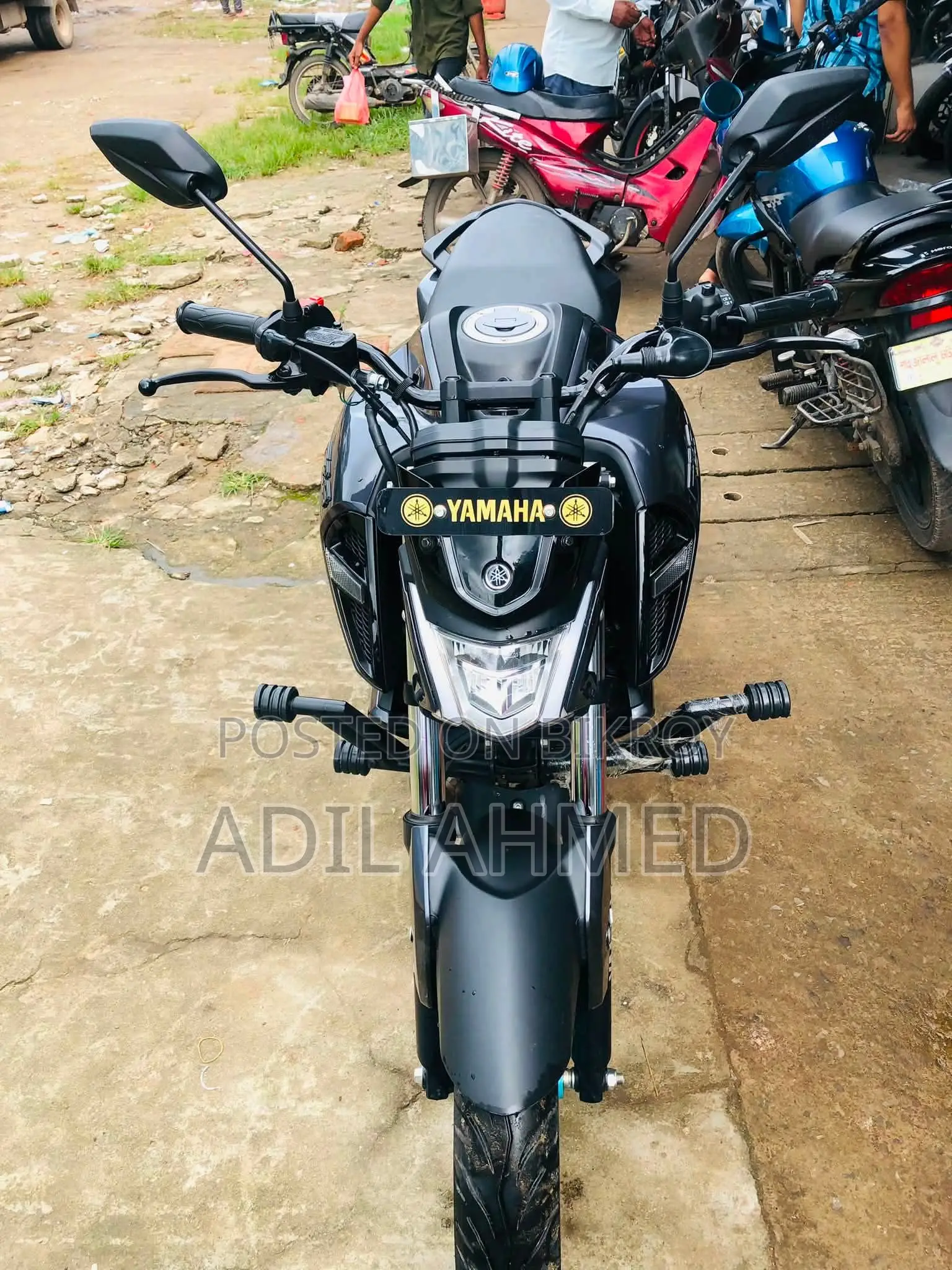 ইয়ামাহা এফজেড ২০২৬ কালো