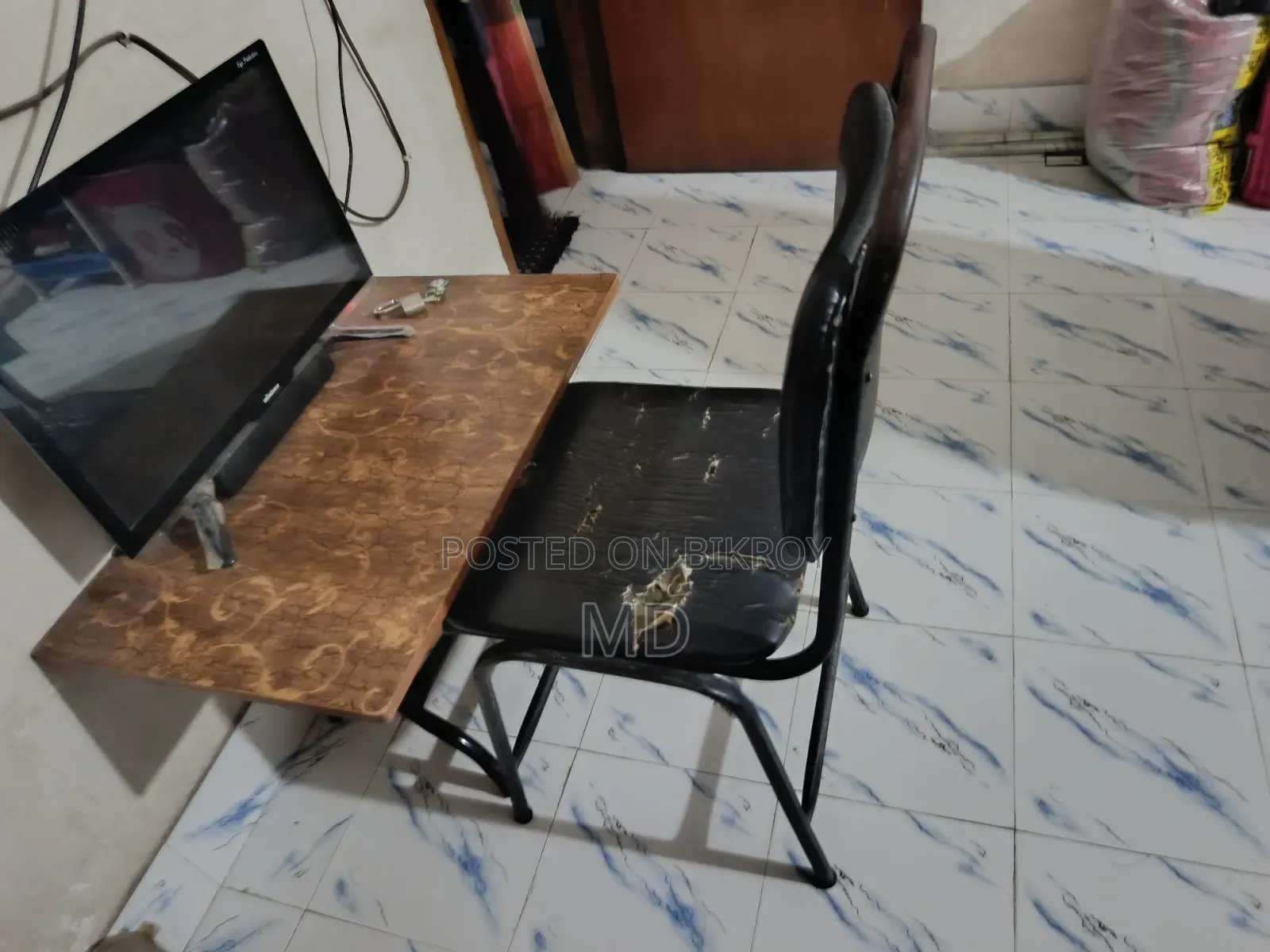 Chair Table Set for Urgent Sale