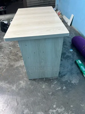Cash Table or Reading Table