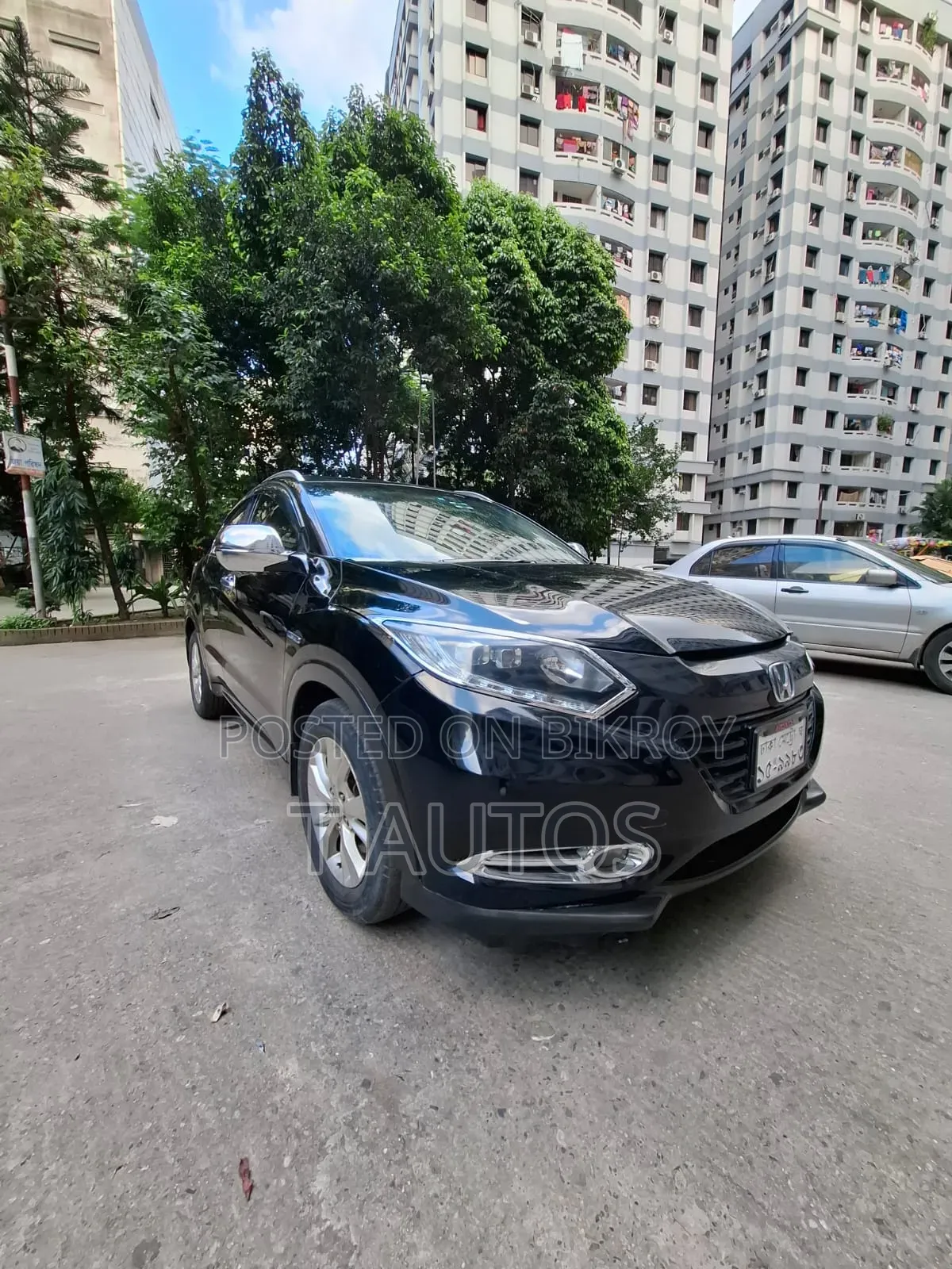 Honda Vezel 1.5 Hybrid 2WD 2014 Black