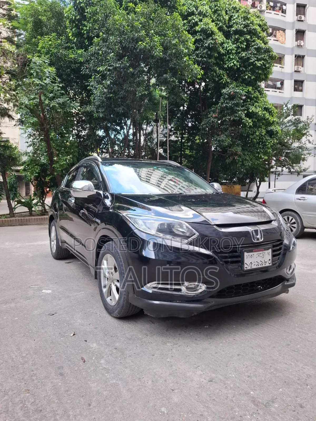 Honda Vezel 1.5 Hybrid 2WD 2014 Black
