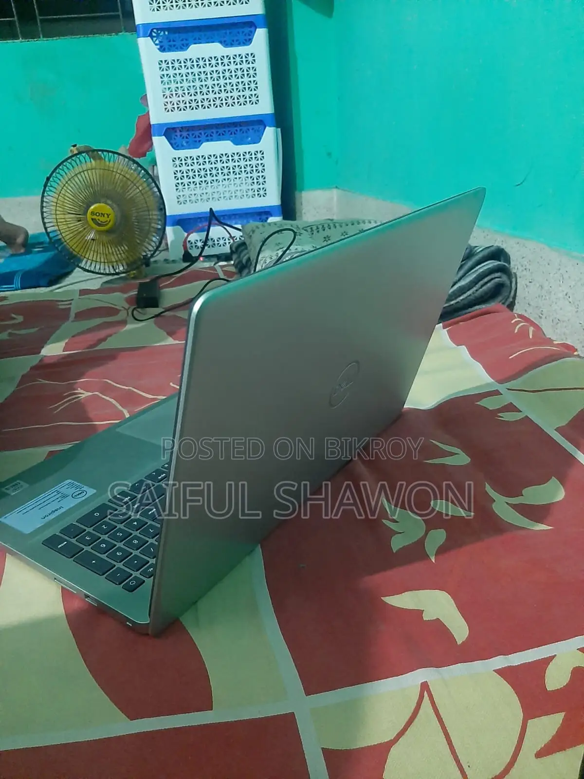ল্যাপটপ ডেল ইন্সপায়রন ১৫ ৪জিবি ইন্টেল কোর আই৩ এইচডিডি ১টিবি