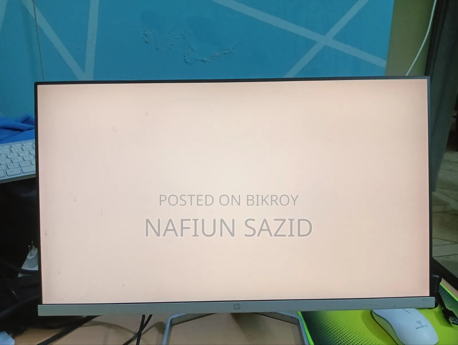 HP Monitor M22f