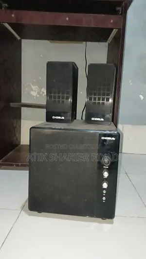 Wallton Very beautiful sound box. Brand new. 2 months old