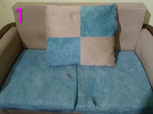 2+2 Sofa Set With 4 Pillows Has A Slight Issue, You Will Understand If You Look At The Pictures
