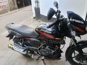বাজাজ পালসার ১৫০ ২০২০ ব্ল্যাক