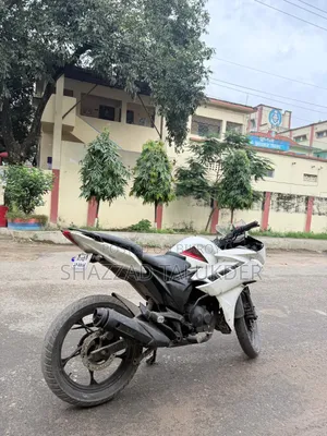 Yamaha Fazer V1 2017 White
