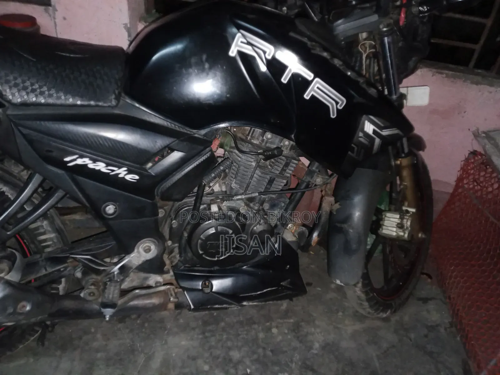টিভিএস অ্যাপাচি আরটিআর ১৬০ টুভি ২০১৮ ব্ল্যাক