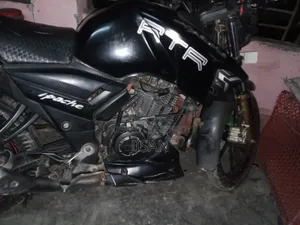 টিভিএস অ্যাপাচি আরটিআর ১৬০ টুভি ২০১৮ ব্ল্যাক