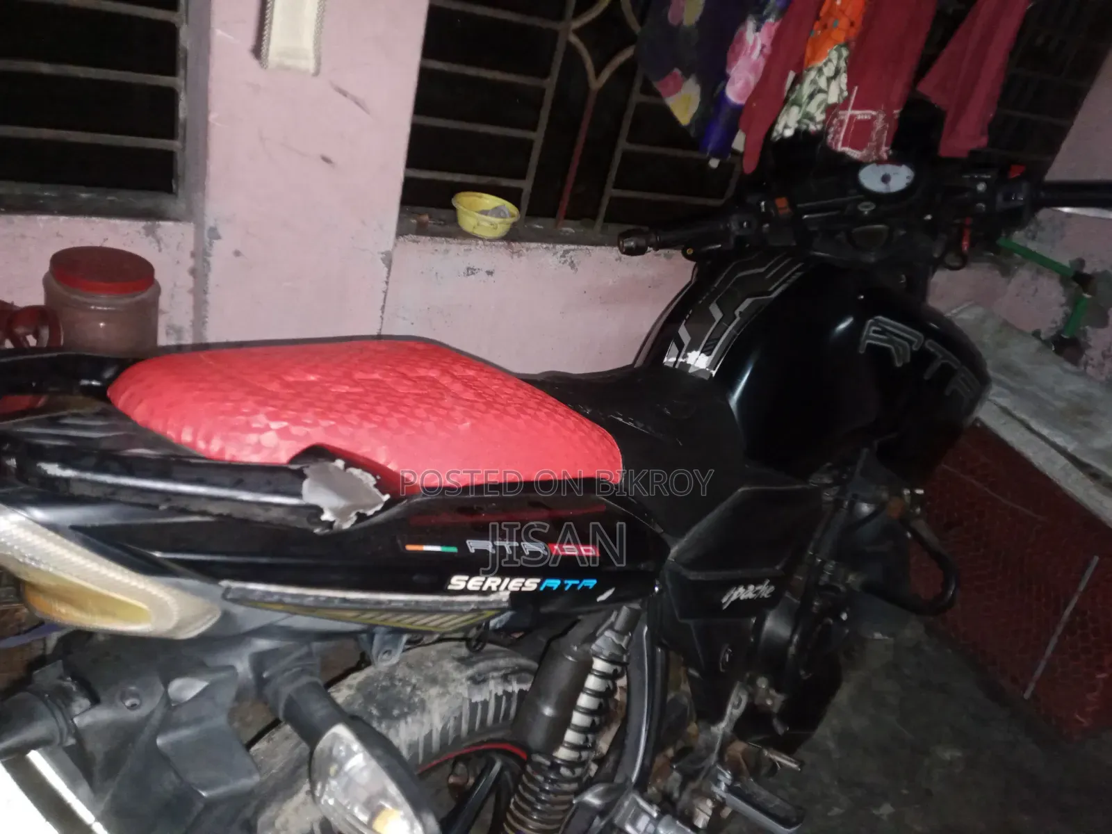 টিভিএস অ্যাপাচি আরটিআর ১৬০ টুভি ২০১৮ ব্ল্যাক