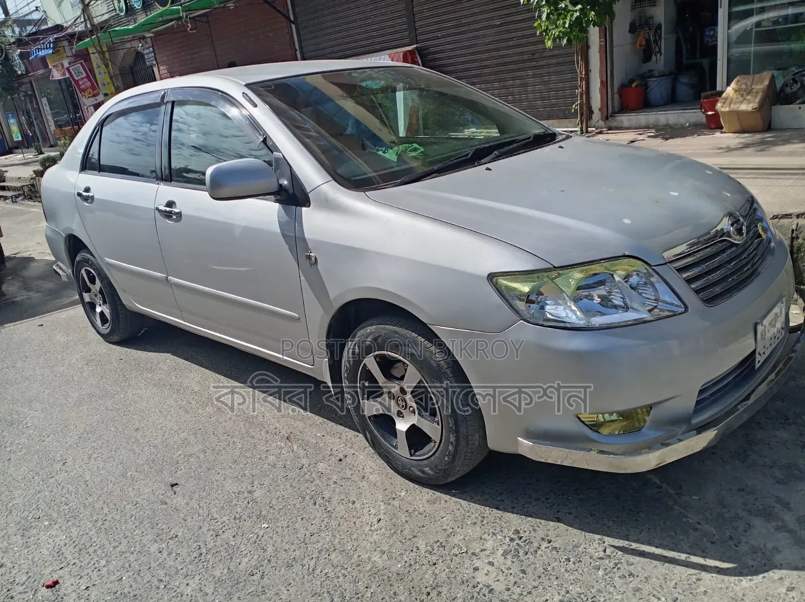টয়োটা করোল্লা ২০০৪ সিলভার